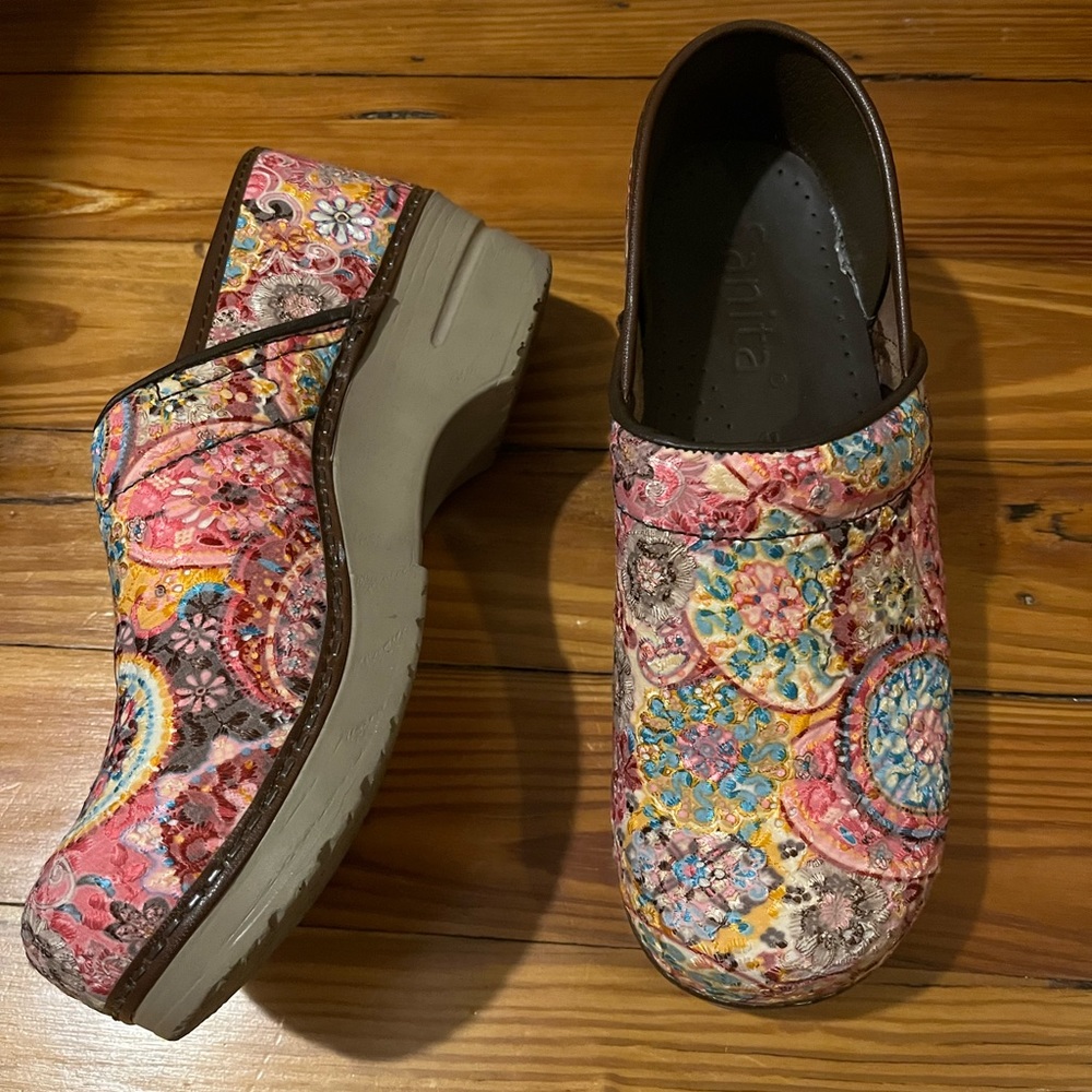 Sanita Floral/Paisley Clogs